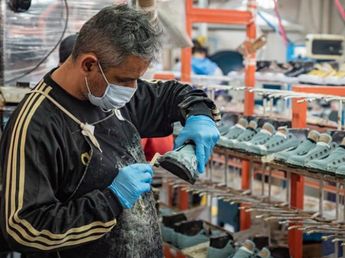 Cierra la fábrica de una histórica marca de zapatillas y dejará de producir en la Argentina: qué pasa con los empleados