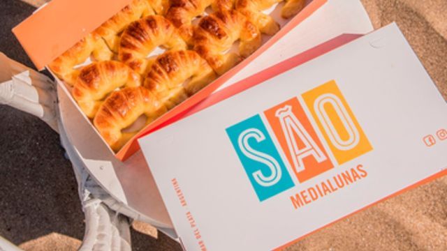 Polémica en el streaming: SAO Medialunas retiró su publicidad de Carajo por los fuertes dichos discriminatorios al aire