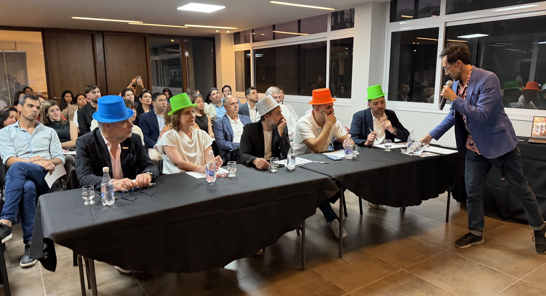 A través de distintas actividades participativas, los asistentes a la jornada de pitch, evaluación de proyectos y networking fortalecieron relaciones, compartieron experiencias y promovieron nuevas oportunidades de colaboración entre empresas de distintas provincias.