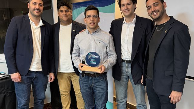 Ezequiel Escobar (al centro) es el Joven Empresario Jujeño 2026 y postulado por la Unión Empresarios de Jujuy representará a la provincia en el certamen nacional de CAME Joven.