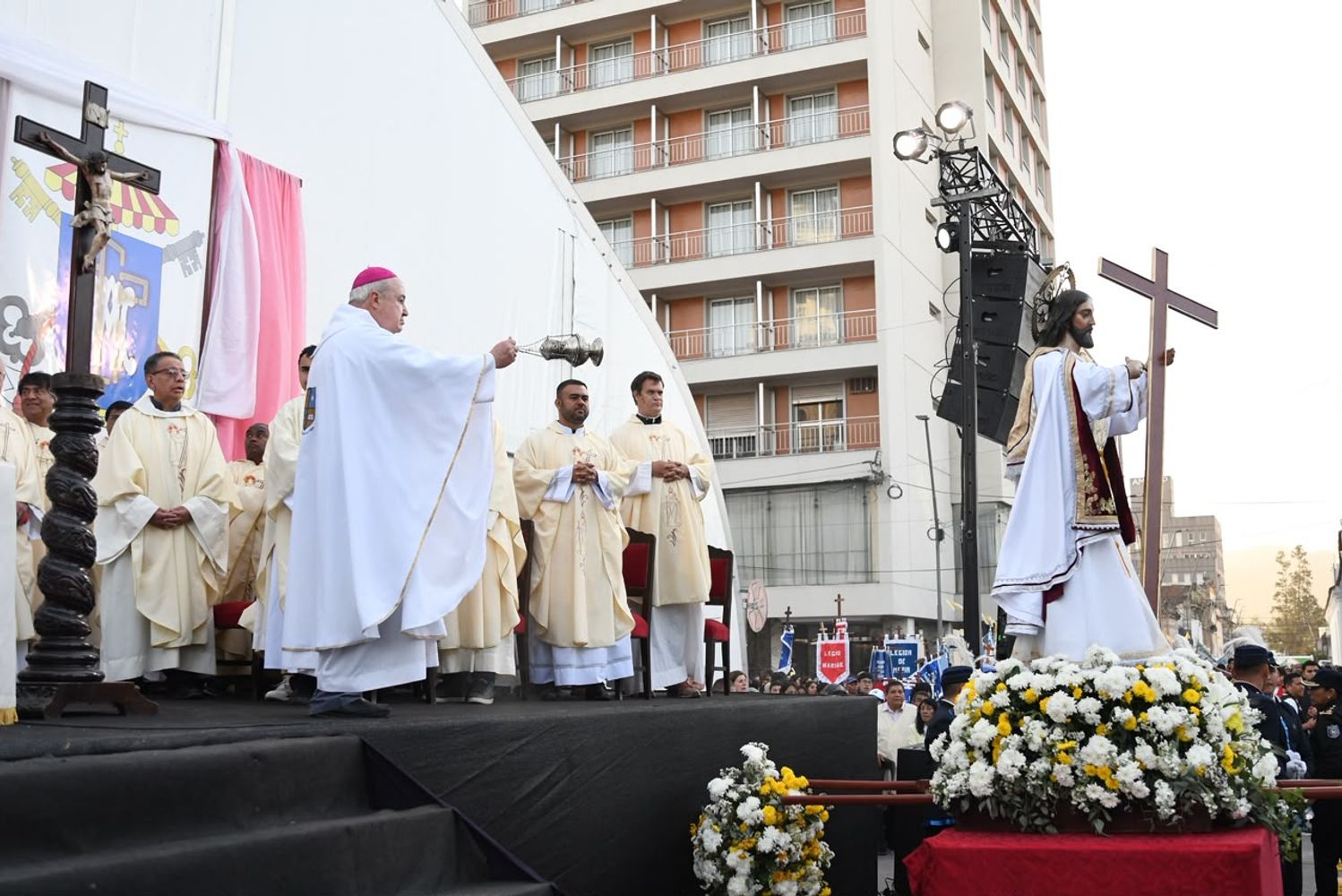 Los sacerdotes de la Diócesis de Jujuy compartieron junto a la comunidad la tradicional celebración que cada 6 de agosto honra al patrono de la capital jujeña.