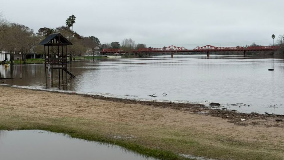 Alarma por el río Gualeguaychú, la marca superó los 3 metros y crece la preocupación por su avance