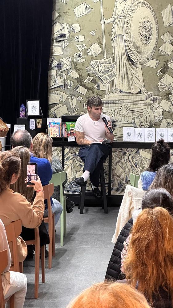 Agustín Artucio presentó en Paraná la segunda edición de “Una vida en encuentros”.