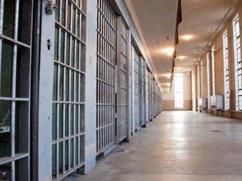 Una embarazada entró a una cárcel de Córdoba, la revisaron y encontraron algo inesperado