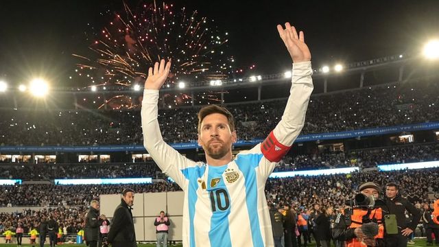 El detalle en la despedida de Lionel Messi que pocos notaron: la historia detrás de la lapicera con la que habría escrito su carta
