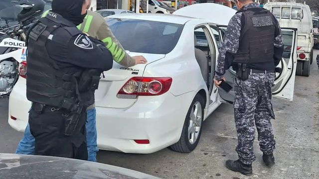 Los dos hombres fueron detenidos en La Falda y quedaron imputados por robos reiterados con inhibidores de alarmas y resistencia a la autoridad. Fotos La Estafeta