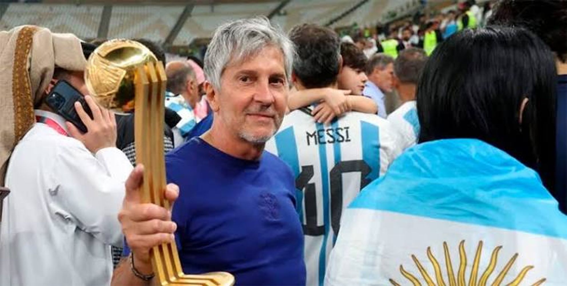 La Asociación del Fútbol Argentino y su presidente Claudio Tapia decidieron homenajear al padre de Lionel Messi con diferentes tributos que se verán a lo largo del día.