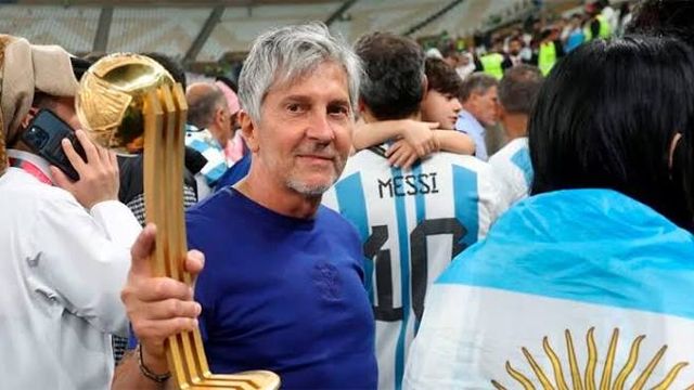 La Asociación del Fútbol Argentino y su presidente Claudio Tapia decidieron homenajear al padre de Lionel Messi con diferentes tributos que se verán a lo largo del día.