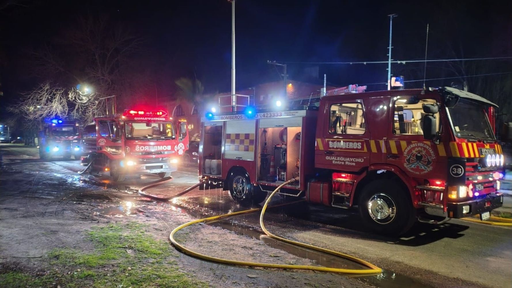 Incendio de embarcación.