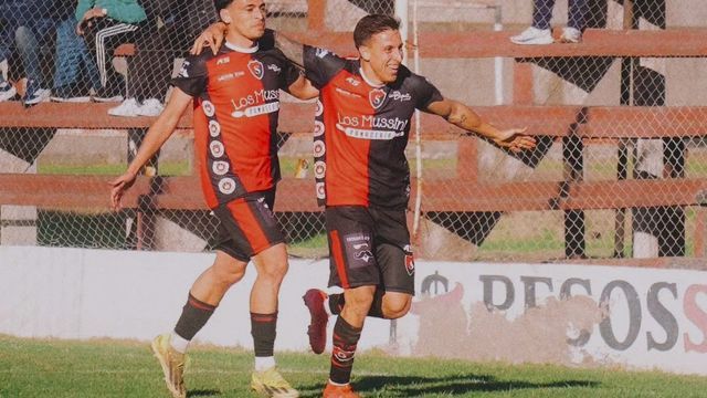 Sporting visita a La Armonía.