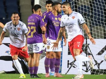 Es goleador en Chile, escucha canciones de Instituto antes de jugar y dejó una fuerte frase sobre Alarcón