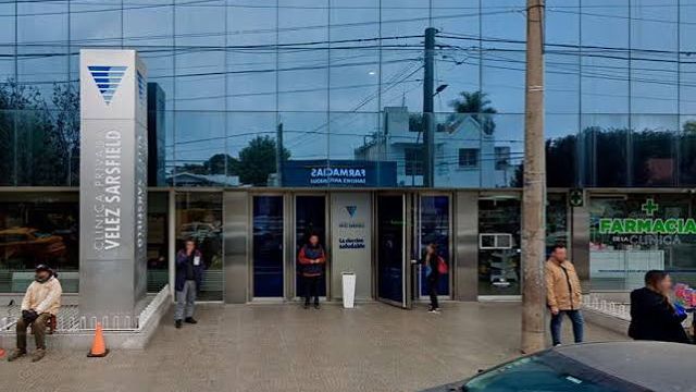El pequeño, luego de ser atacado por el perro, fue trasladado a la Clínica Vélez Sarsfield, donde se constató su fallecimiento.