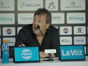 Belgrano se juega mucho ante Barracas, con el árbitro de un polémico gol anulado