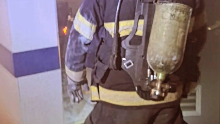 Alerta en el microcentro: Bomberos sofocan un incendio en una entidad bancaria