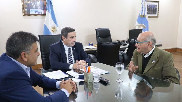 El encuentro abordó el proyecto de células madre y la próxima misión profesional a Beijing.