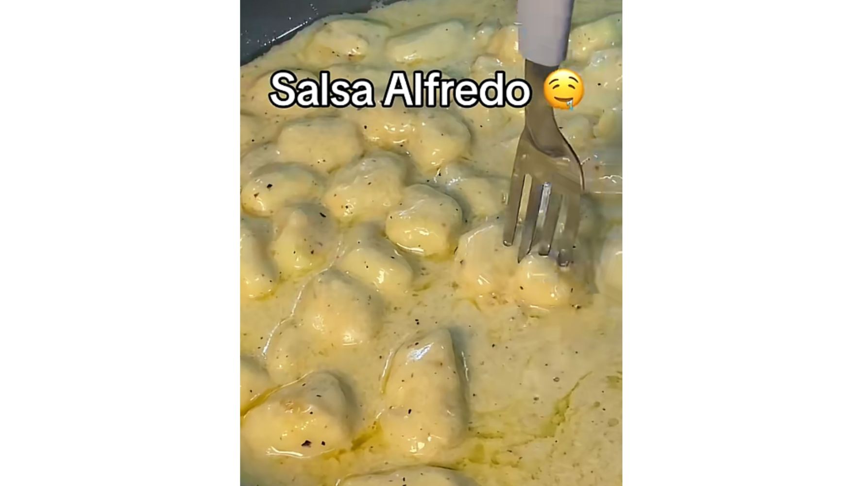 Así queda la salsa Alfredo.
