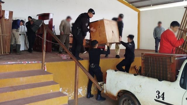 Tras estabilizarse el río Uruguay, 41 familias regresaron a sus hogares en El Soberbio.