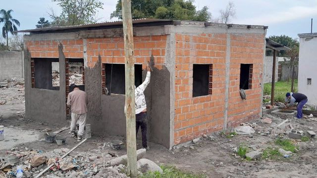 La obra se ejecuta con recursos y mano de obra del municipio.
