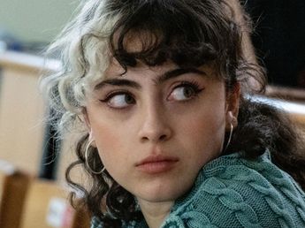 La serie de Netflix que expone la brutal guerra de un padre contra sus propios hijos