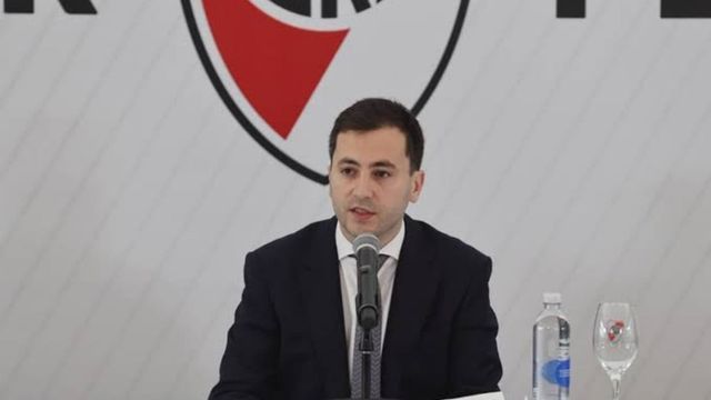 El mandatario riverplatense habló en conferencia de prensa y apuntó contra la Asociación del Fútbol Argentino por los polémicos arbitrajes en los últimos partidos.