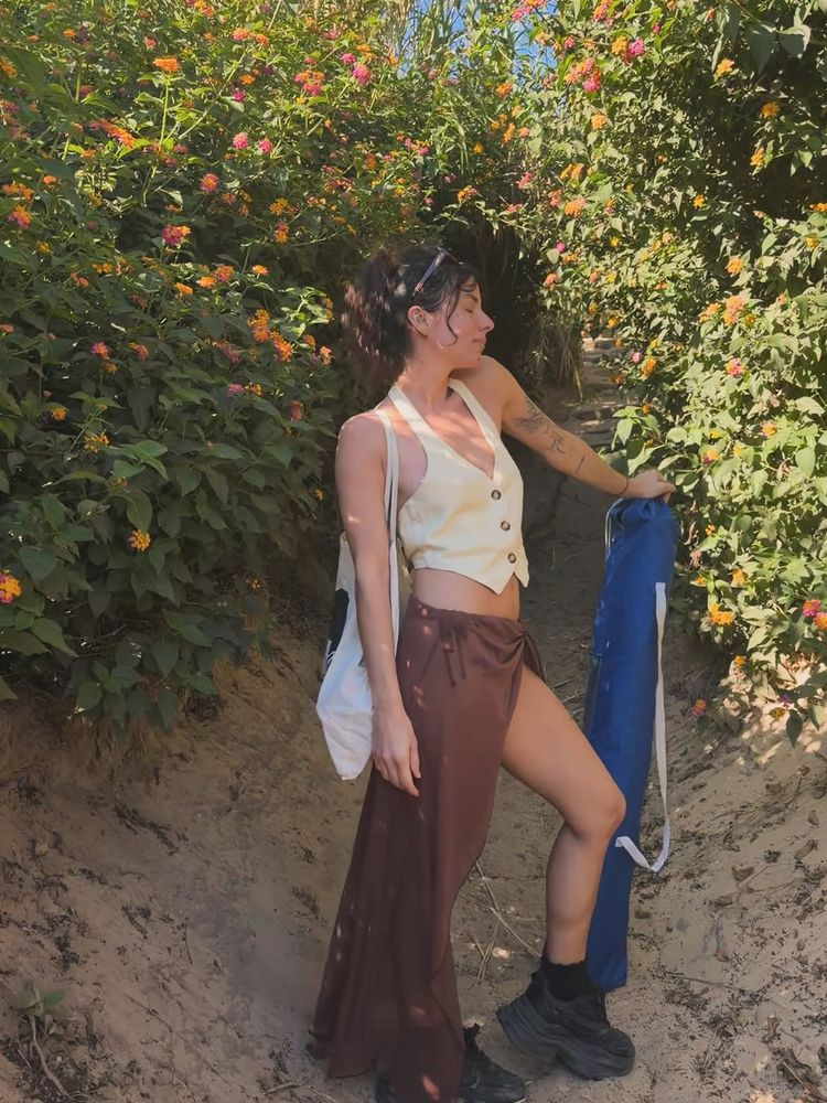 Estilo boho chic: Gimena Accardi se adelantó a la tendencia del verano y dio cátedra de estilo