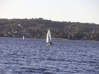 El lago San Roque recibe al Campeonato Sudamericano de J24