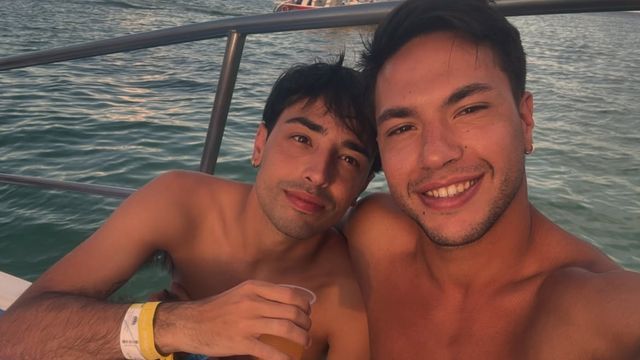 Ignacio Lago y su novio Gonzalo Huser