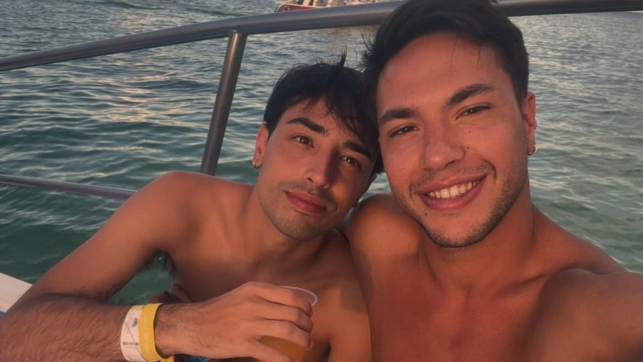 Ignacio Lago y su novio Gonzalo Huser