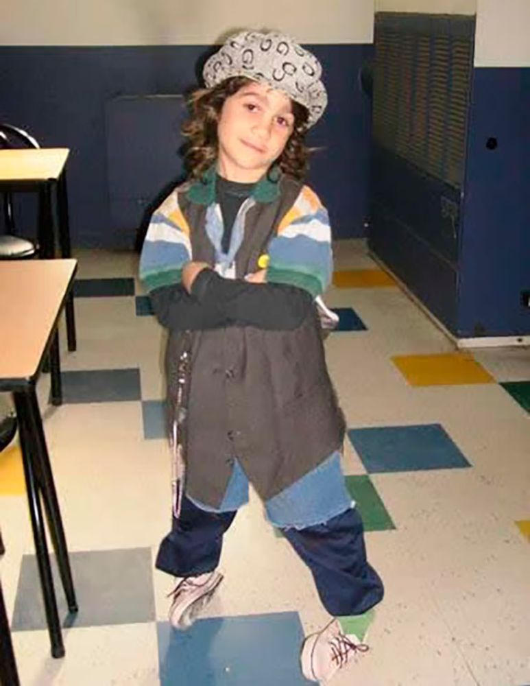 Nano Antón interpretó a Santiago en Chiquititas durante su infancia.