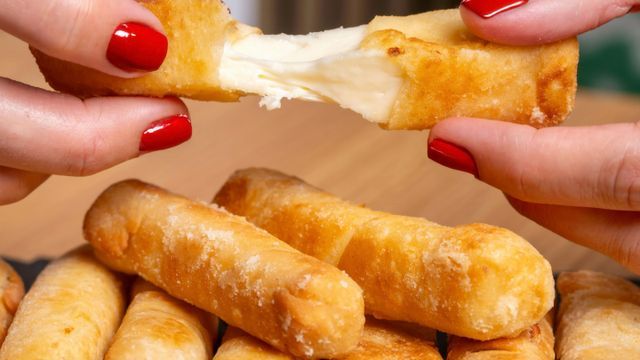 Cómo hacer tequeños con tapas de empanadas: la receta fácil sin freír