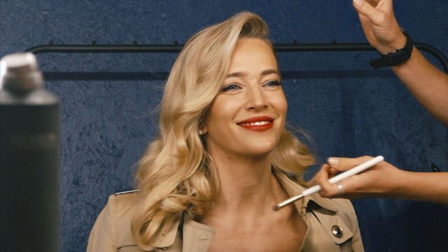 Luisana Lopilato arrasó con un vestido de corte "princesa" en dorado y se llevó todas las miradas