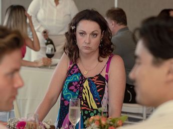 Qué ver en Netflix: la serie de 8 episodios de 30 minutos que te hará reír sin parar