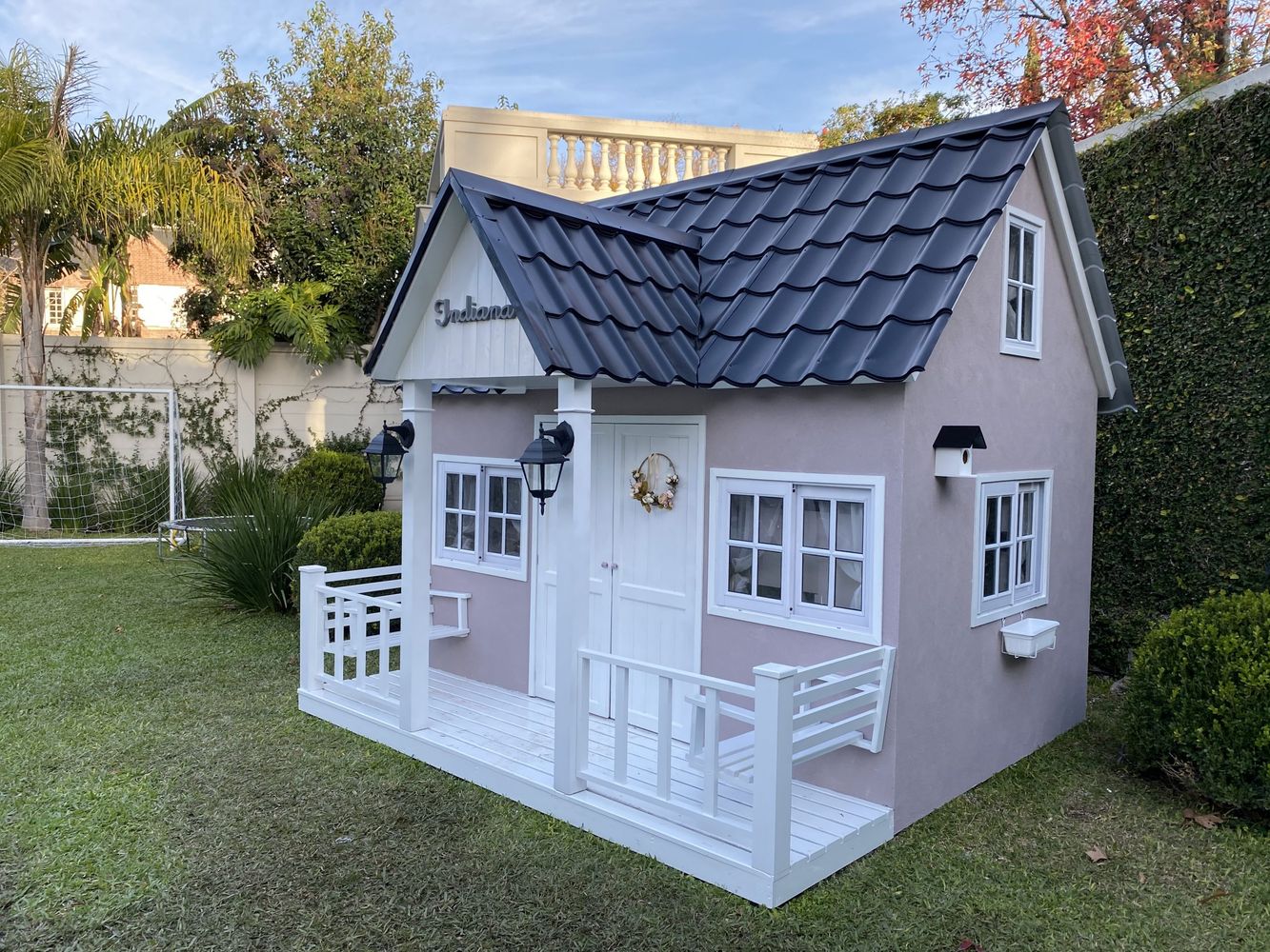 Cuánto cuestan las lujosas mini casas de Matilda Salazar y Mirko: tienen aire acondicionado, Smart TV y heladera