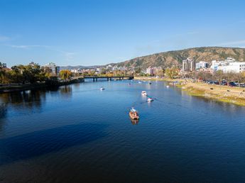 Carlos Paz presentó una agenda anual de actividades en el lago San Roque