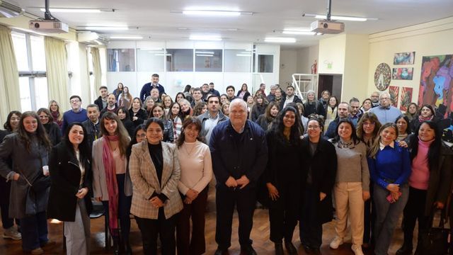 Federico Masso encabezó el encuentro junto a secretarias y funcionarios de distintas áreas de la cartera.