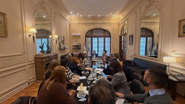La reunión, encabezada por Domingo Amaya, incluyó la planificación de acciones para agosto y septiembre.