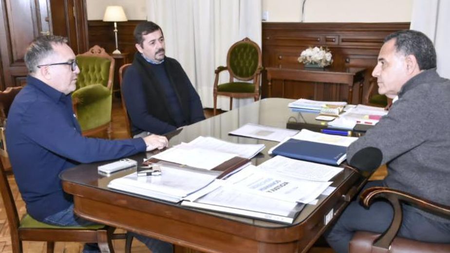 Turismo, deporte, seguridad y salud: los ejes de la reunión entre Tucumán y Las Termas.