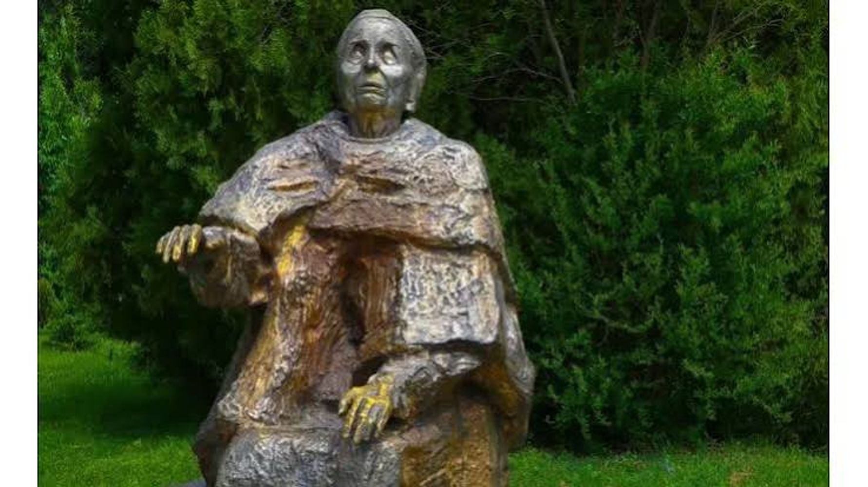 El monumento a Baba Vanga.