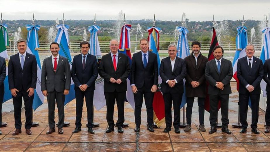 Los gobernadores del Norte Grande plantearon a Santilli la falta de gas y la dependencia eléctrica de la región.