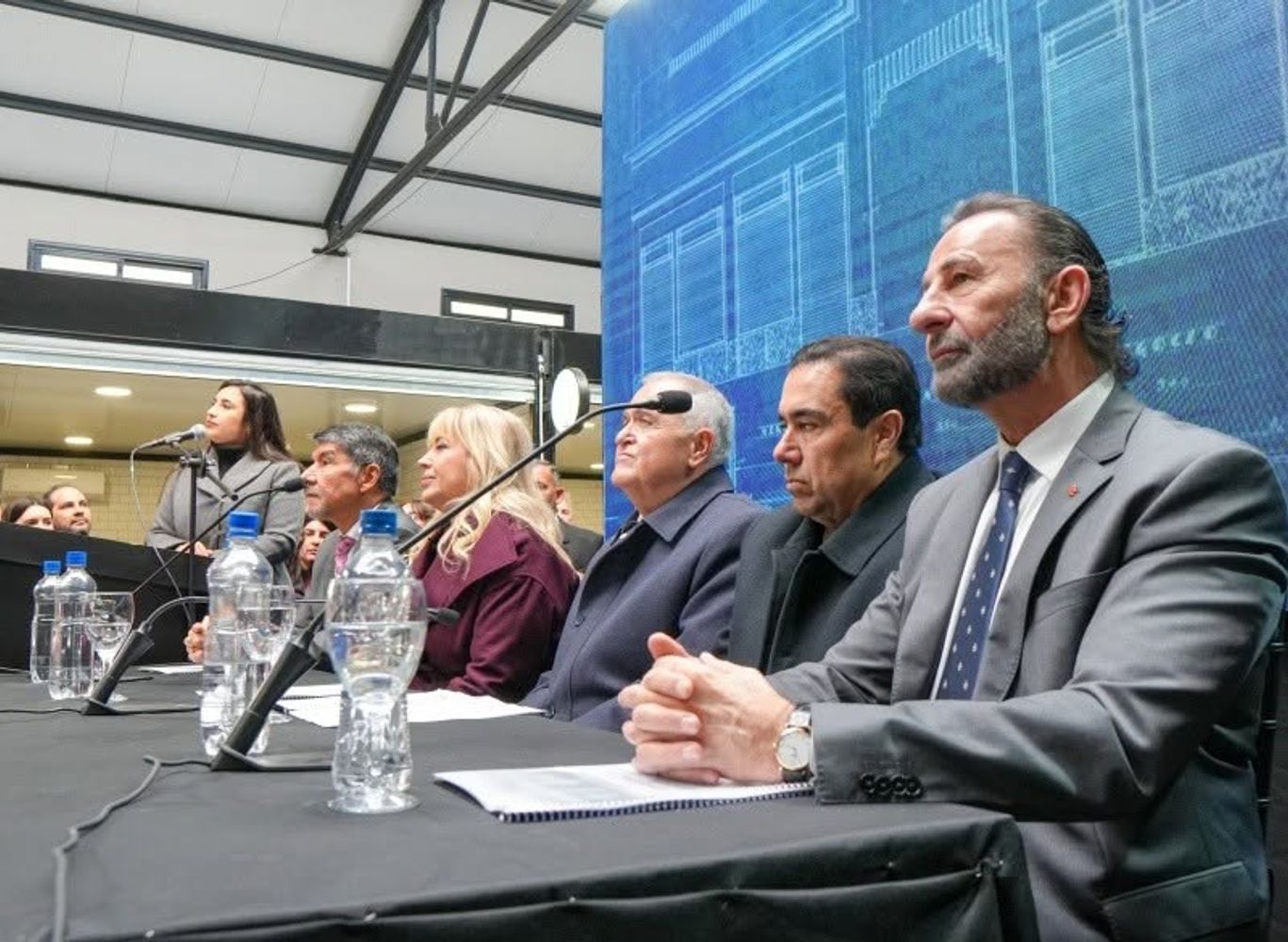 Funcionarios provinciales y municipales coincidieron en destacar el valor patrimonial del edificio renovado.