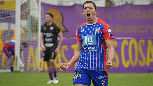 Agustín Trotta convirtió el empate para Rosario. 