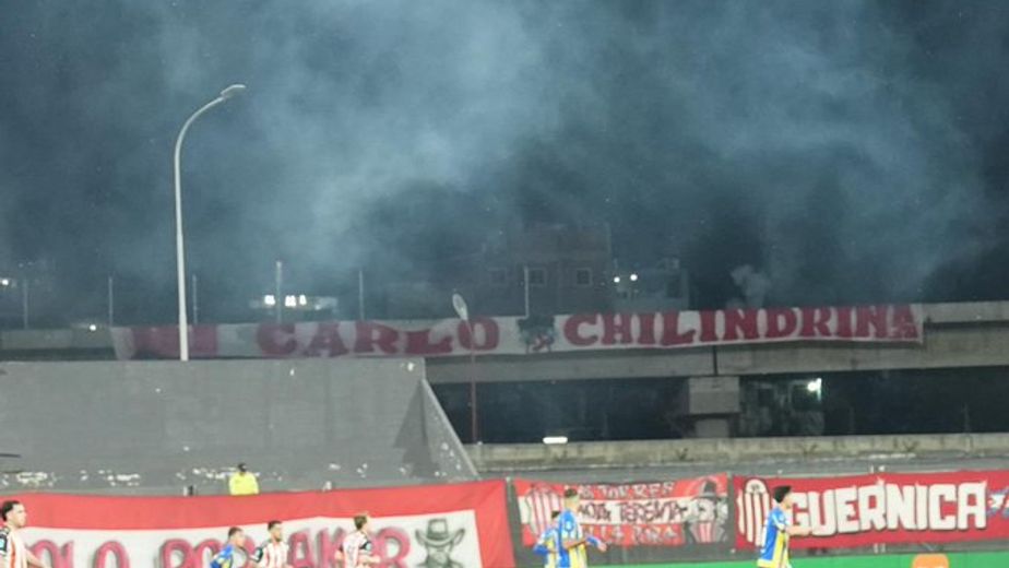 La ofensiva bandera contra el presidente de River que exhibieron en el partido de Barracas Central