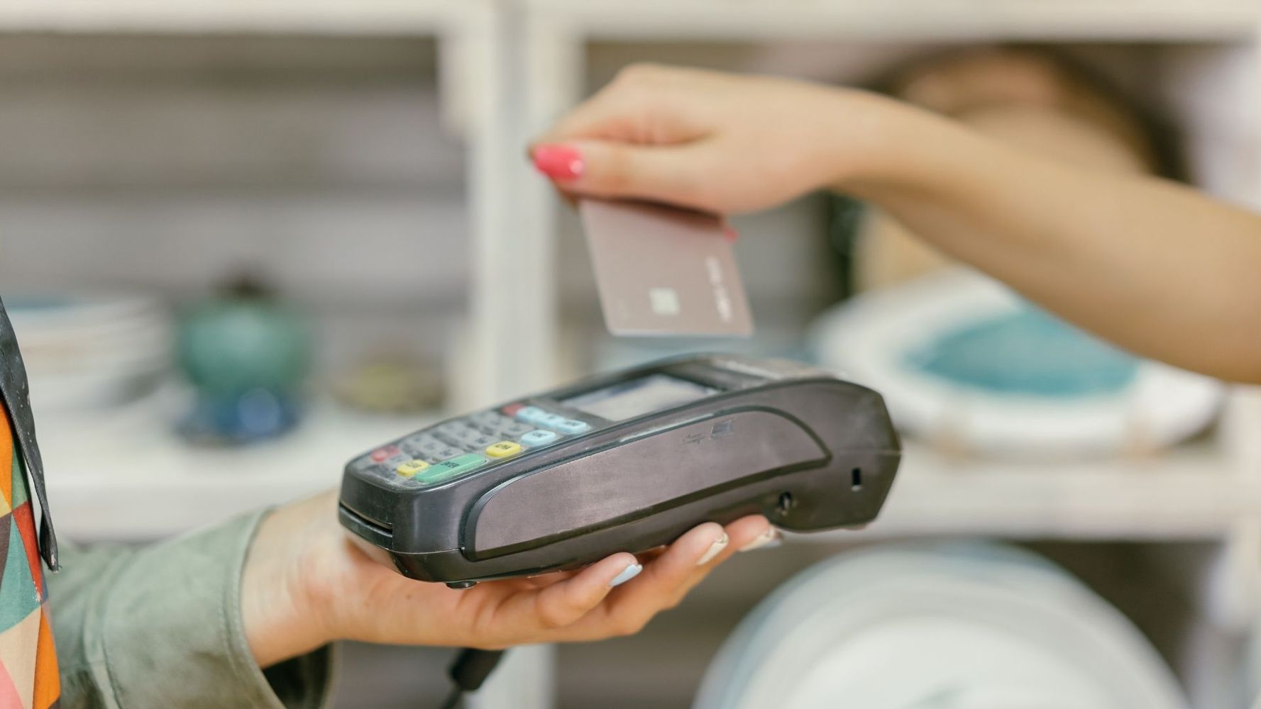 ¿Las deudas de tarjeta de crédito desaparecen a los 5 años?: qué dice la ley en Argentina