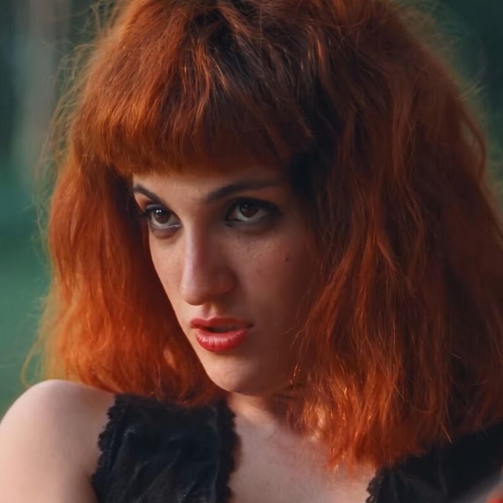 Olivia Nuss como Sofía Gala.