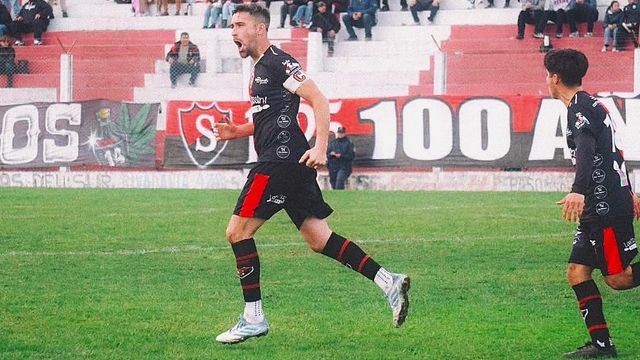 Erico Walker. (Sporting). 