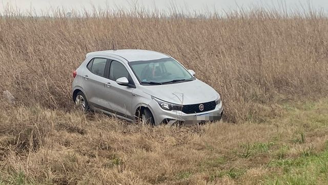 Devoto: dos autos terminaron en la banquina al esquivarse en la ruta 19 y pudo ser una tragedia