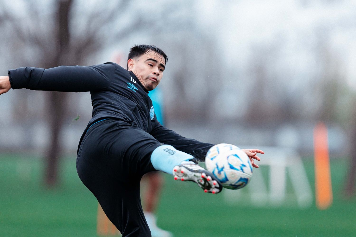 Lucas Zelarayán no concentró en Belgrano.