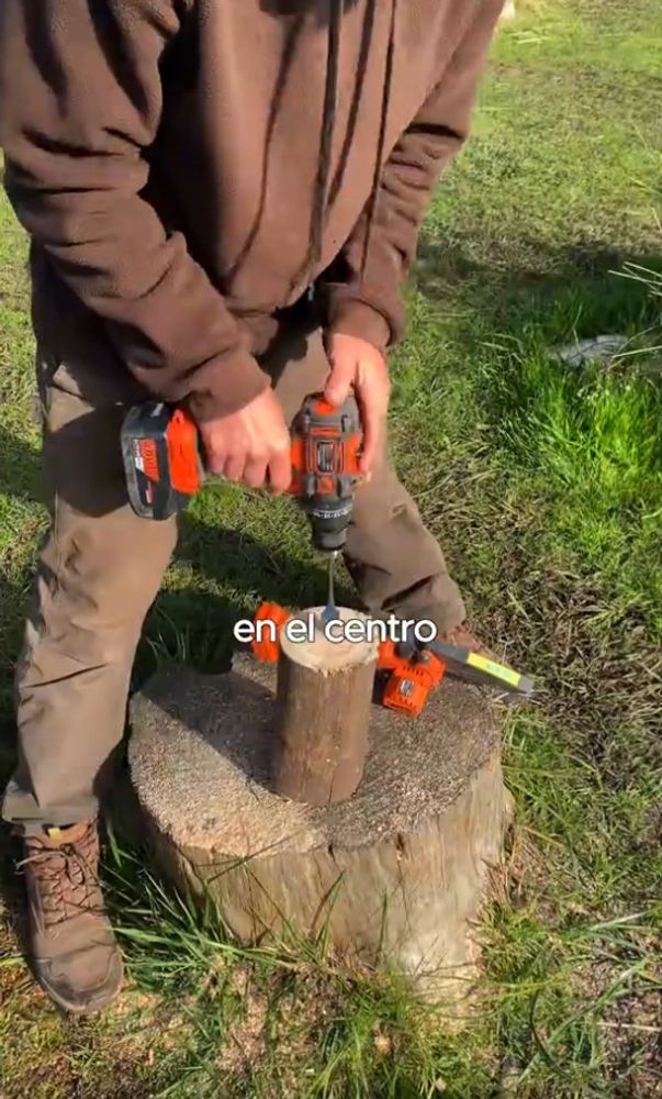 Quien tiene un tronco, conserva un tesoro: cómo se puede hacer una cocina cohete en pocos pasos