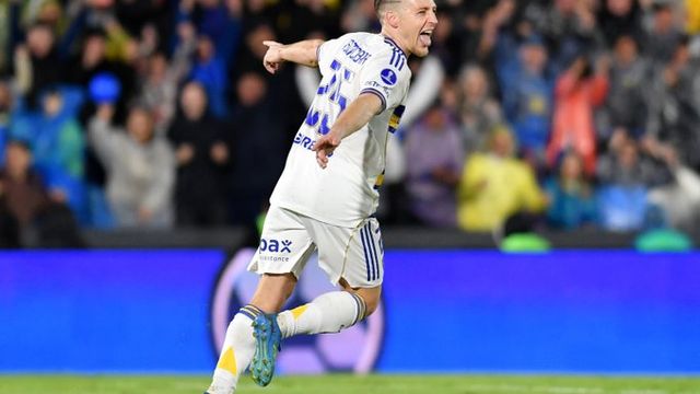 Santiago Acasíbar metió el primero de Boca ante Recoleta en Paraguay
