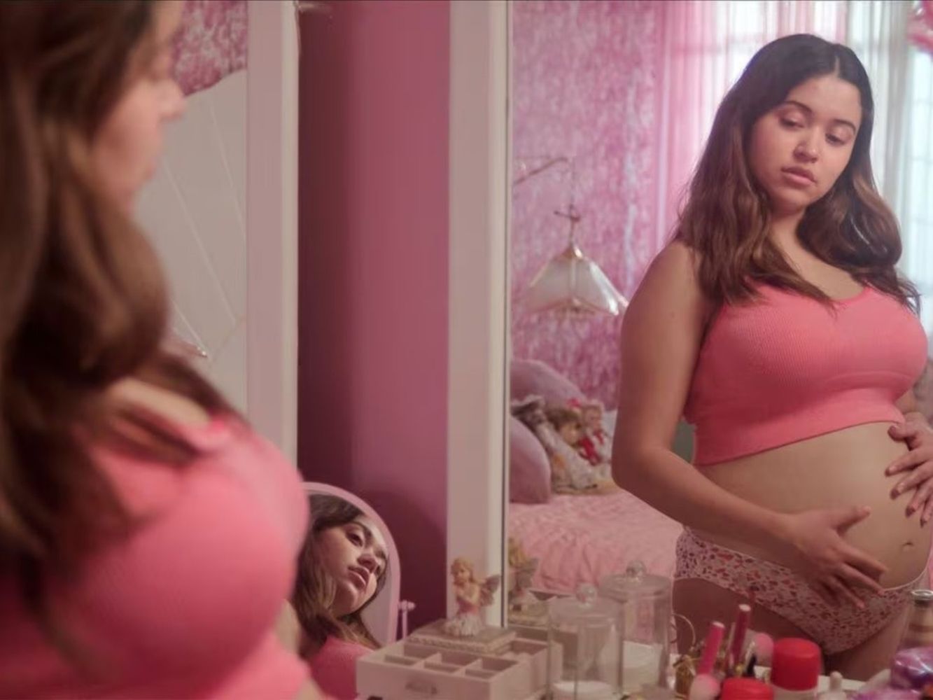 Ana Celeste Montalvo interpreta a Alejandra.